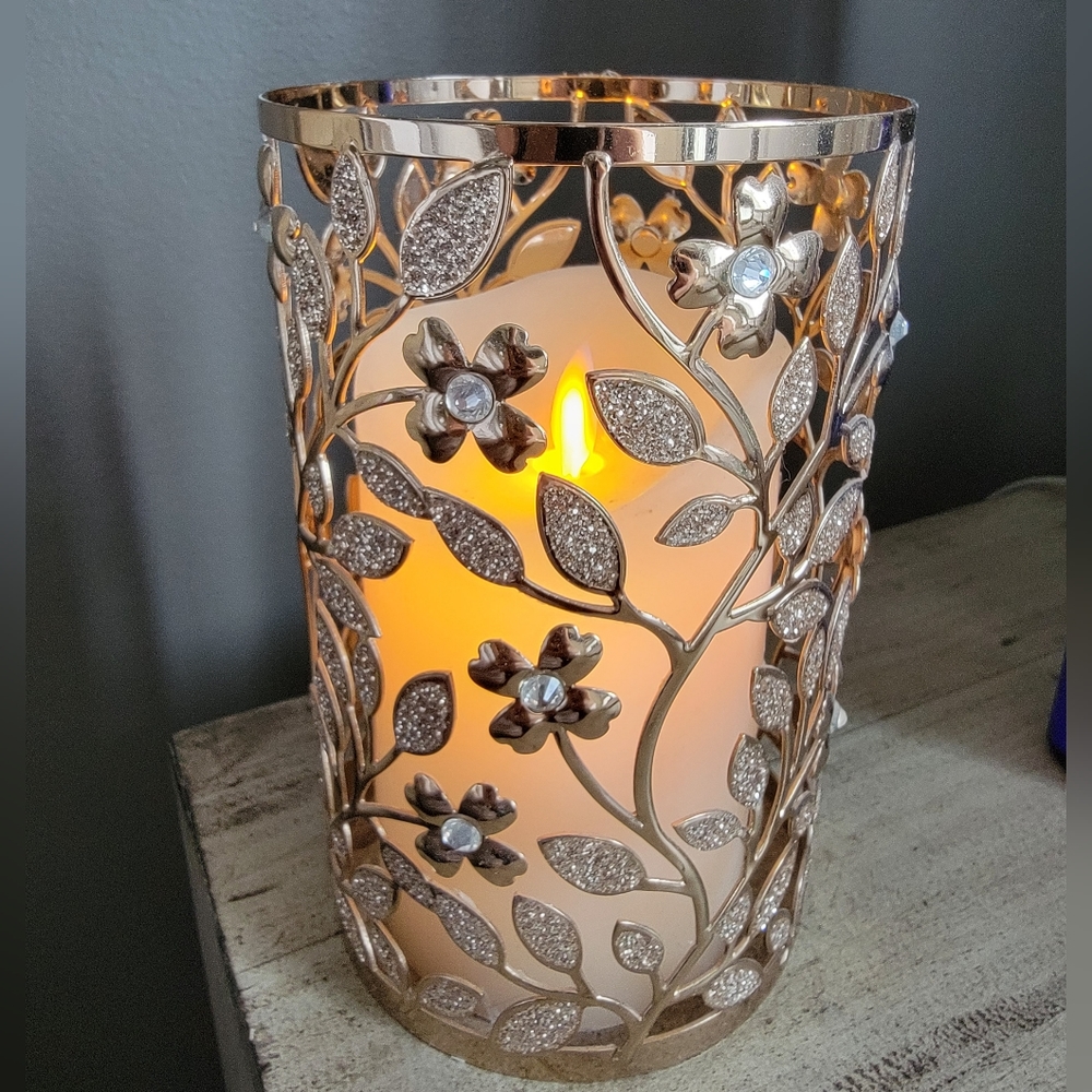 Candle holder